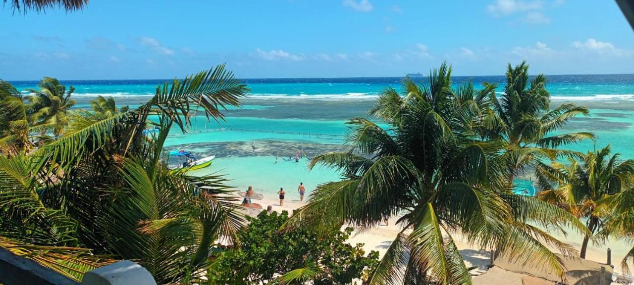 Hotel Blue Reef Frente Al Mar マアウアル エクステリア 写真