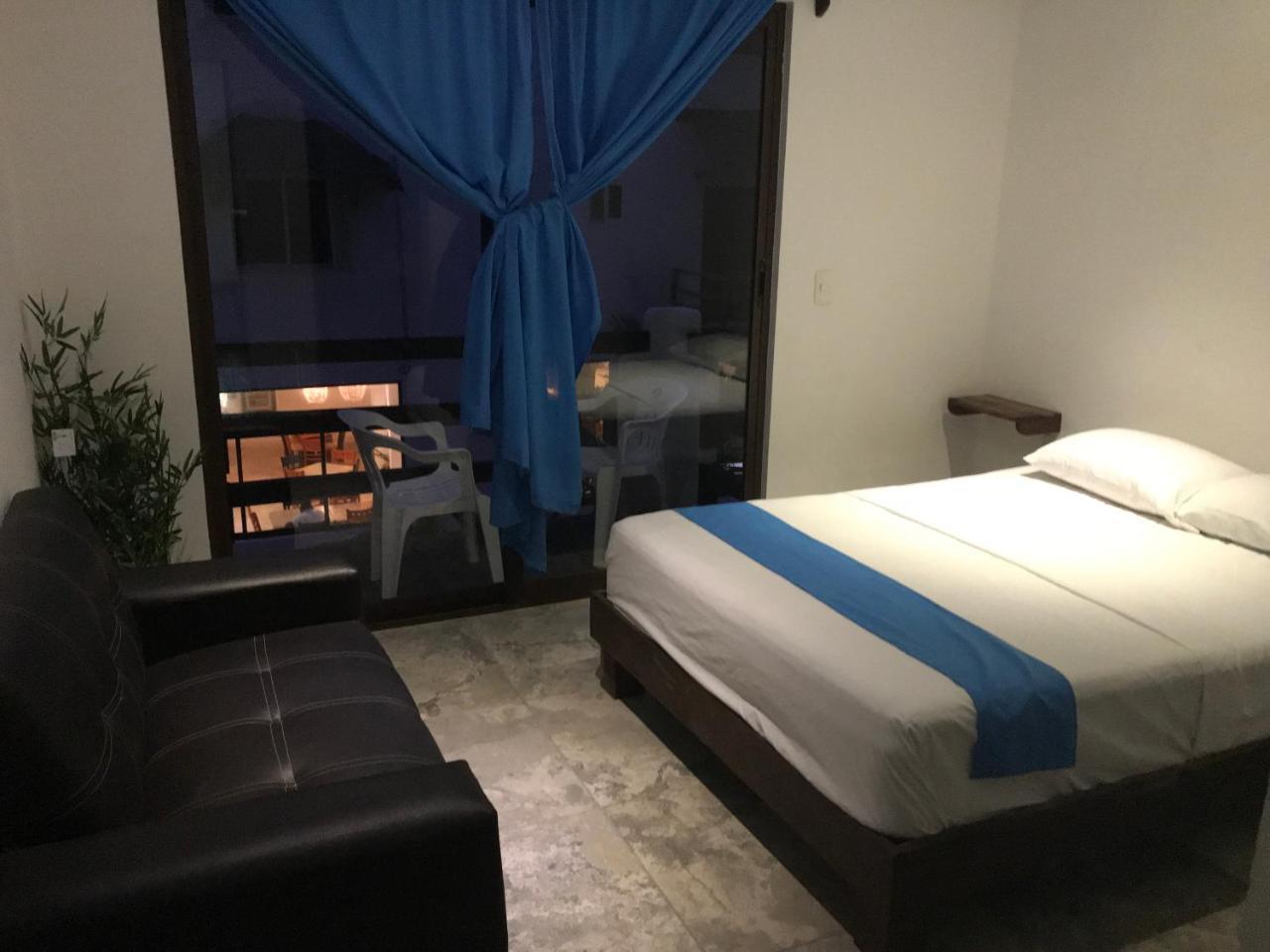 Hotel Blue Reef Frente Al Mar マアウアル エクステリア 写真