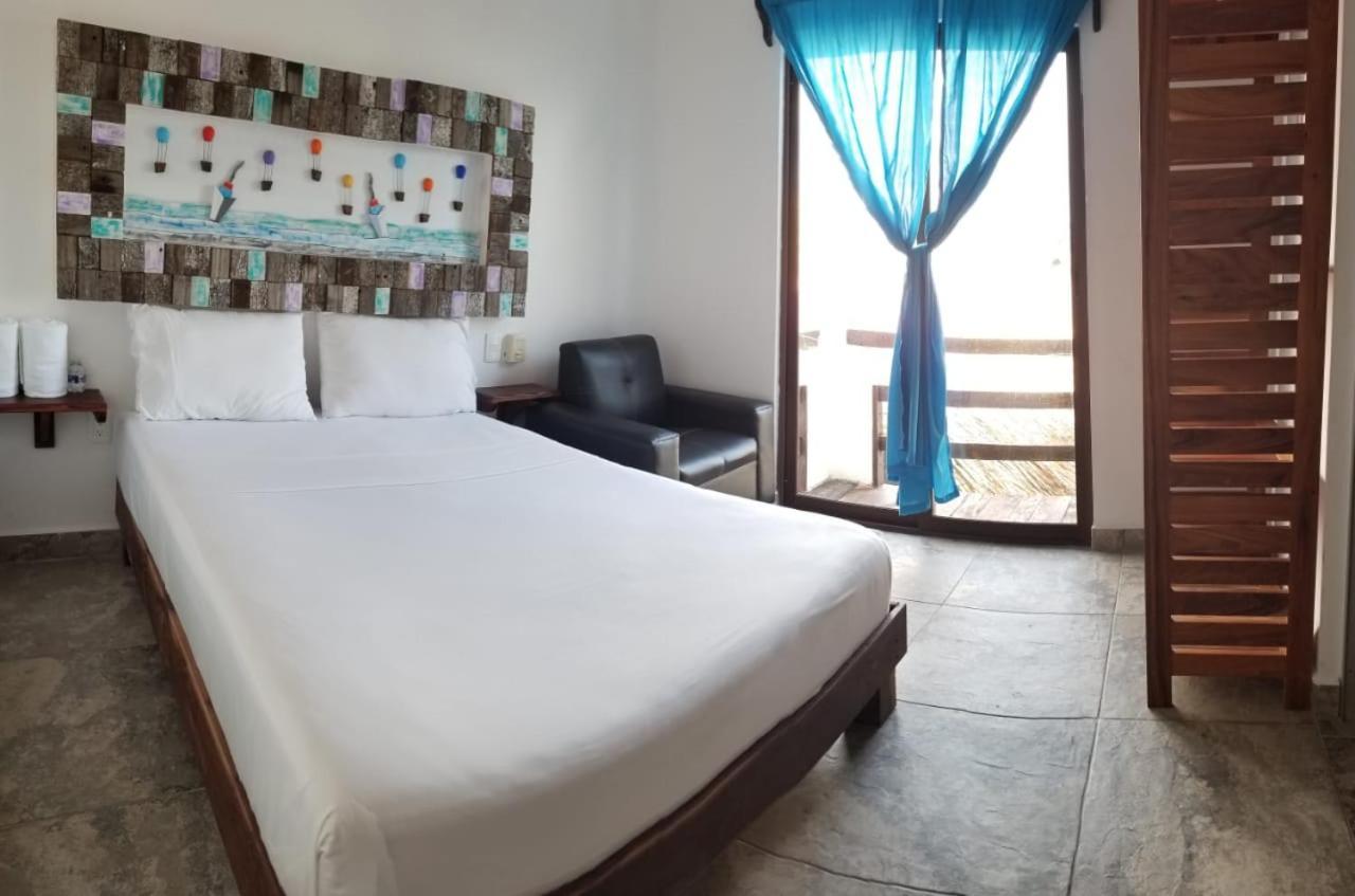 Hotel Blue Reef Frente Al Mar マアウアル エクステリア 写真