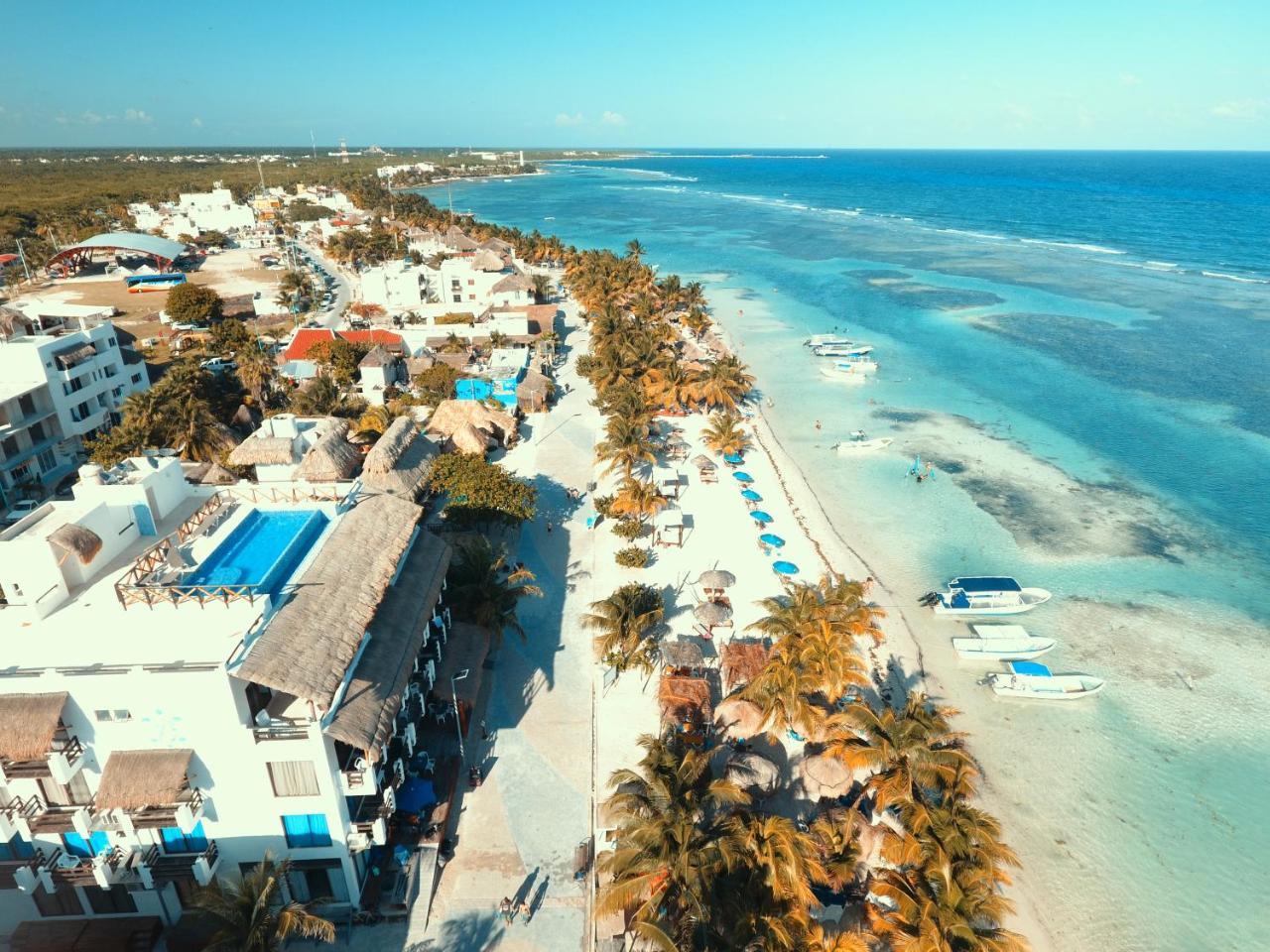 Hotel Blue Reef Frente Al Mar マアウアル エクステリア 写真