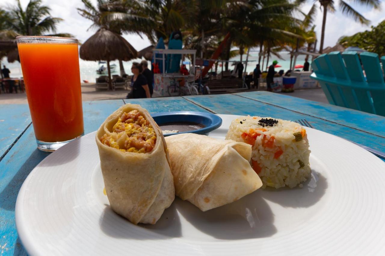 Hotel Blue Reef Frente Al Mar マアウアル エクステリア 写真